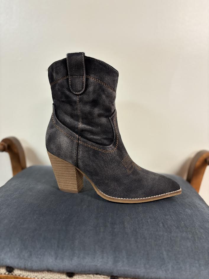 Hey Girl! by CORKYS Women's Friends in Low Places Western Booties - Pointed Toe